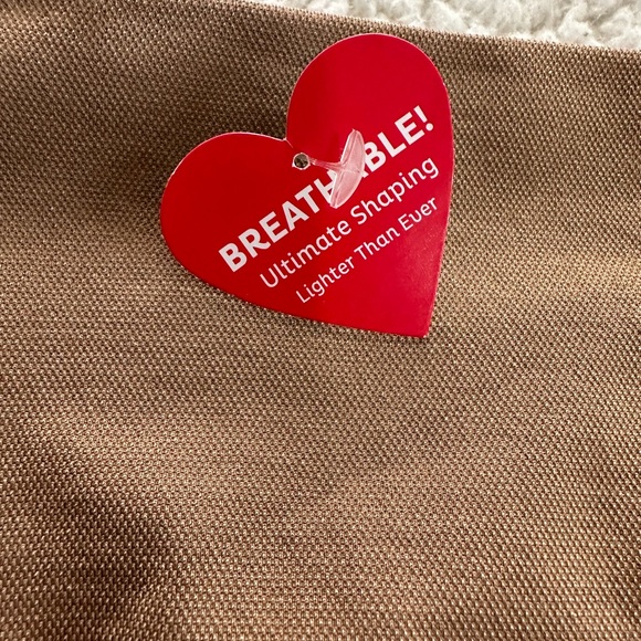 NWT ASSETS BY SPANX NUDE HIGH WAIST SHAPING PANTY - medium - Picture 4 of 8